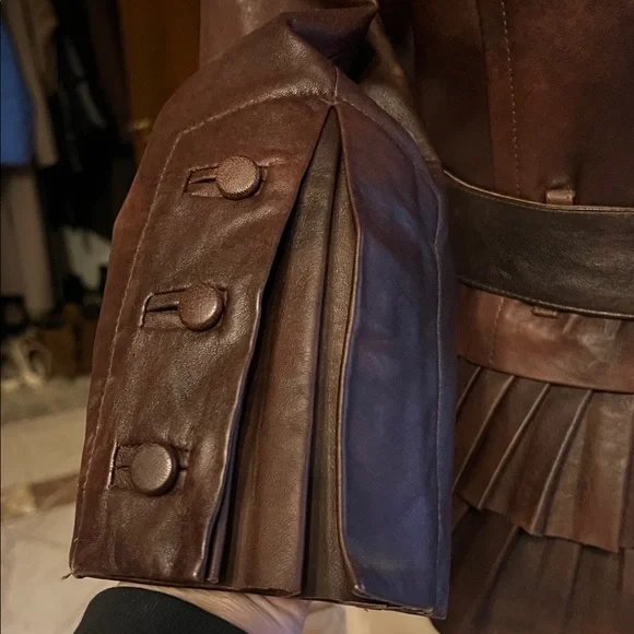 Vintage LAMB Brown Leather Women's Jacket - Picture 8 of 15